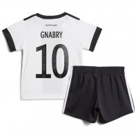 Maglie da calcio Germania Serge Gnabry #10 Prima Maglia Bambino Mondiali 2022 Manica Corta (+ Pantaloni corti)